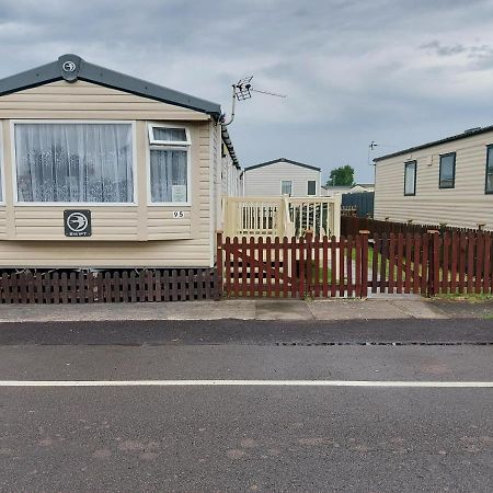95 Holiday Resort Unity 3 Bed Passes Included Брен Экстерьер фото