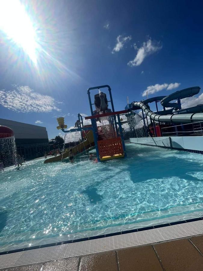 95 Holiday Resort Unity 3 Bed Passes Included Брен Экстерьер фото